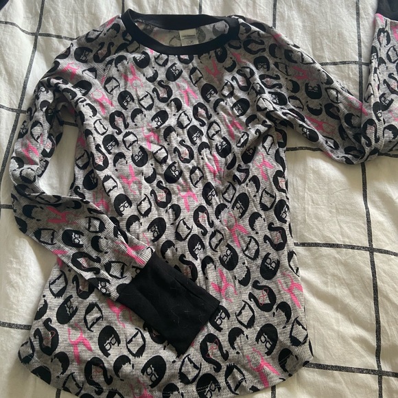 HOT TOPIC bobs burgers pajama shirt - Picture 1 of 3